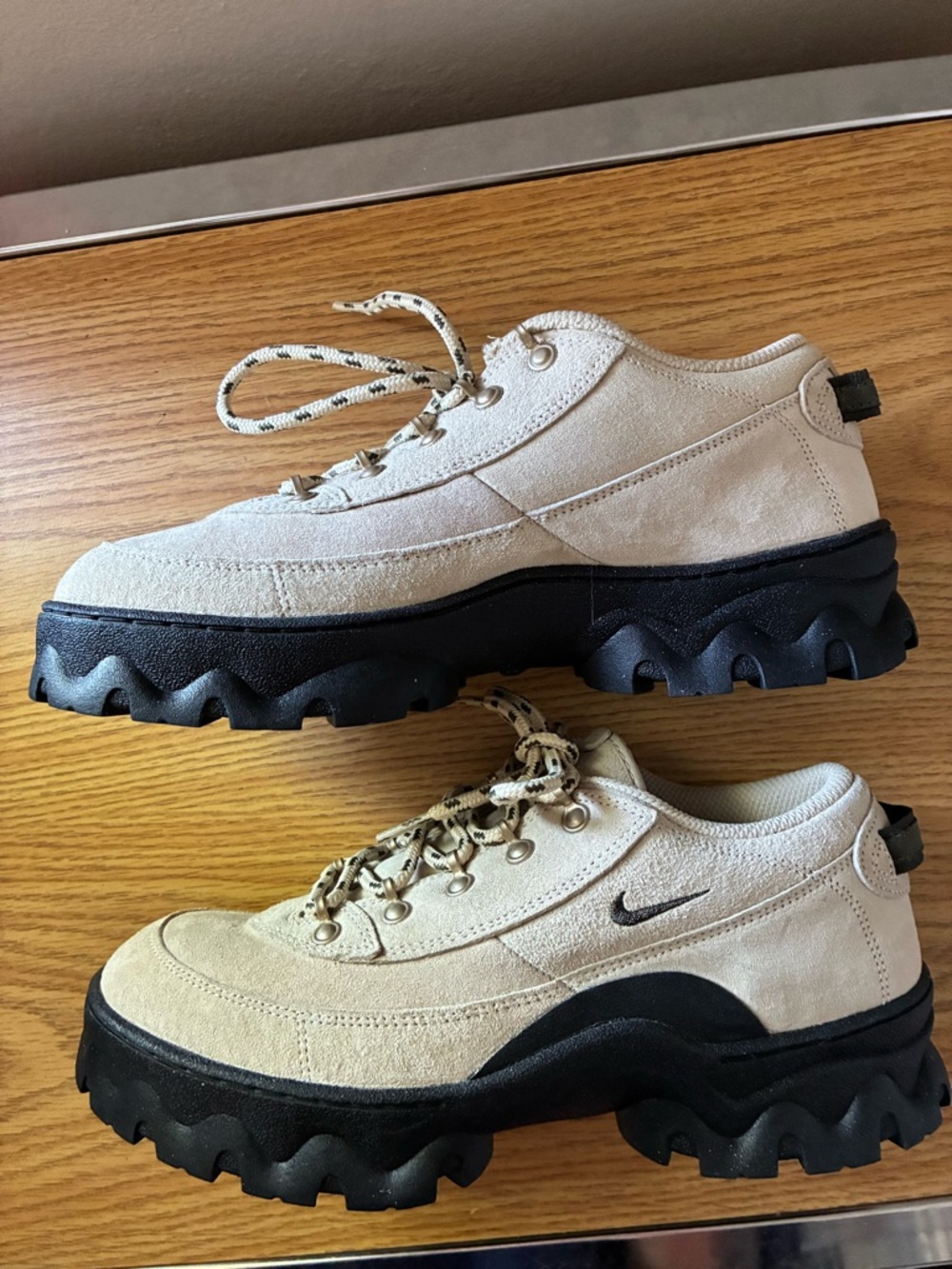 Nike Lahar Low